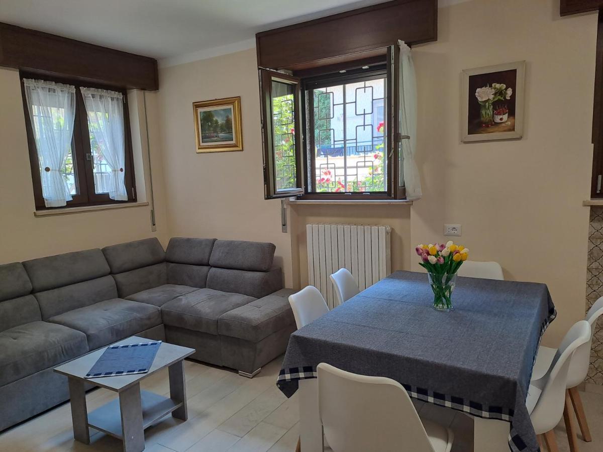 Casa Vacanze Kristina Brissago-Valtravaglia Екстериор снимка