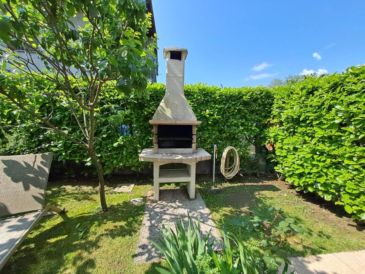 Casa Vacanze Kristina Brissago-Valtravaglia Екстериор снимка