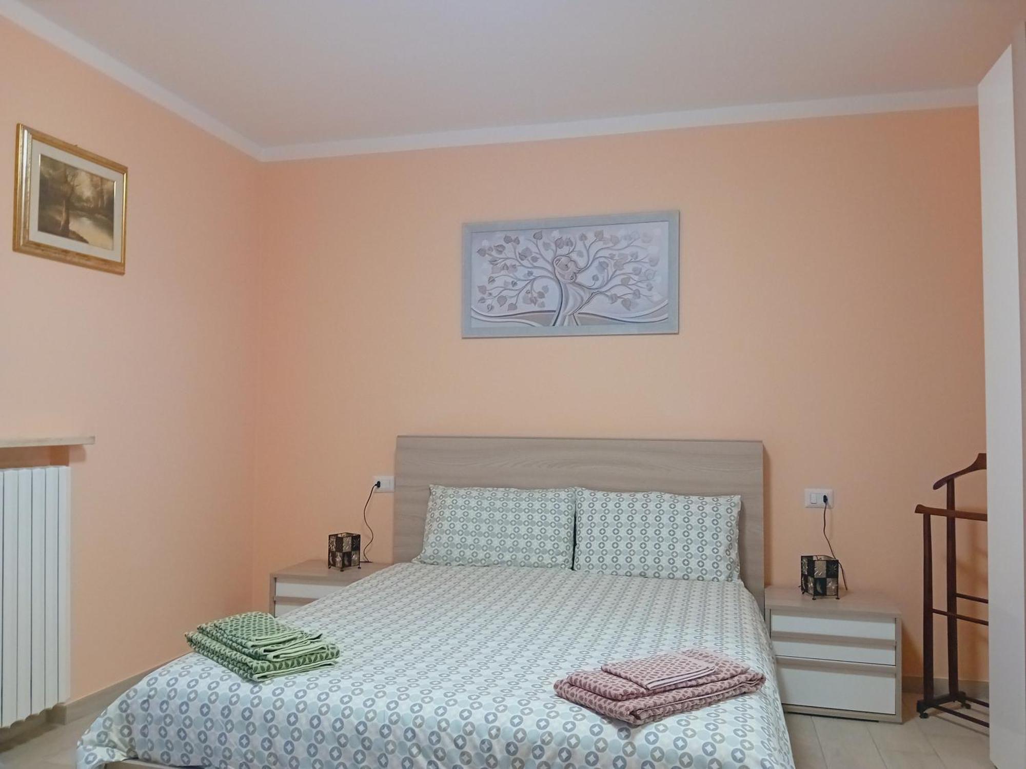 Casa Vacanze Kristina Brissago-Valtravaglia Екстериор снимка