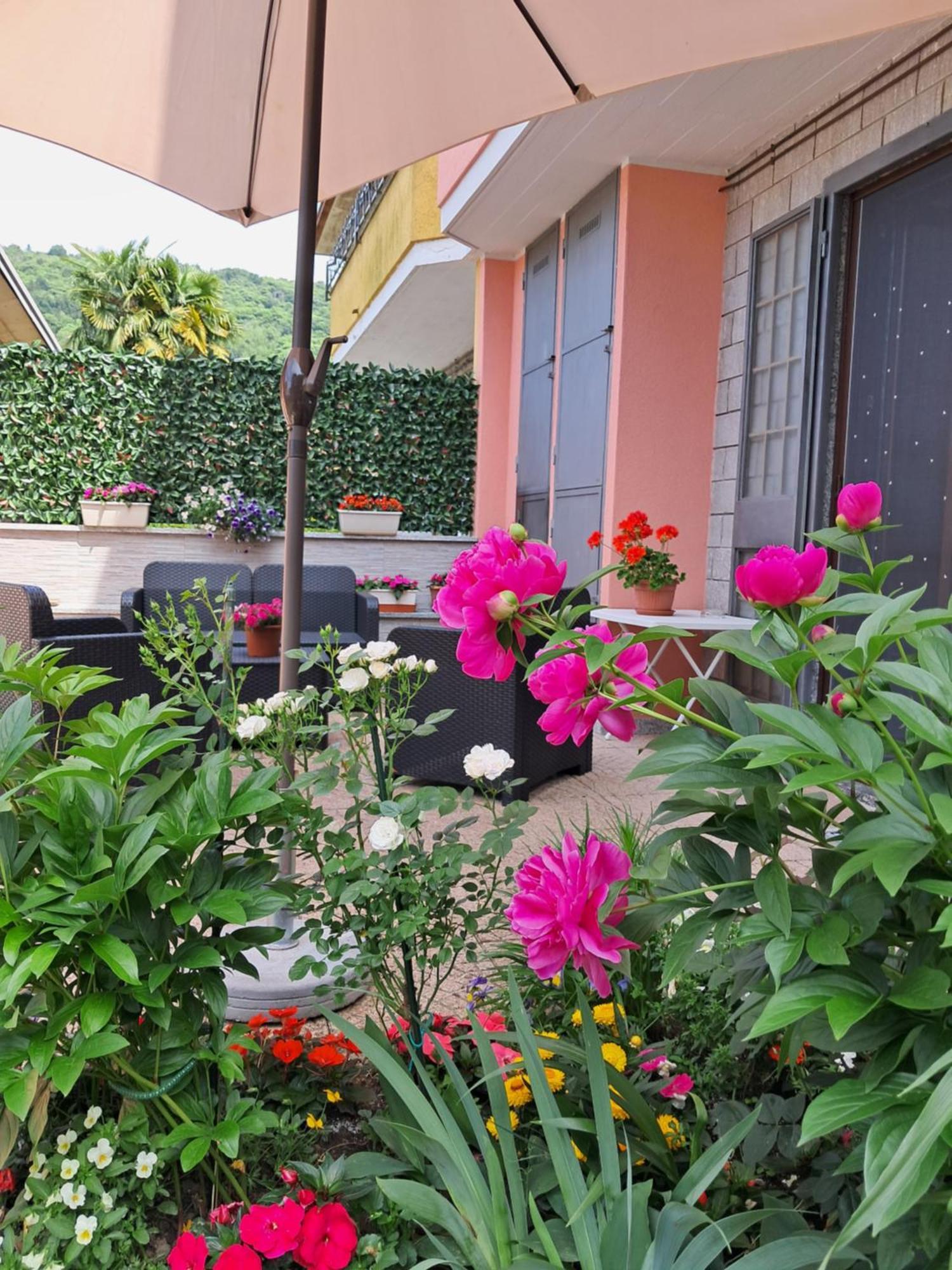 Casa Vacanze Kristina Brissago-Valtravaglia Екстериор снимка